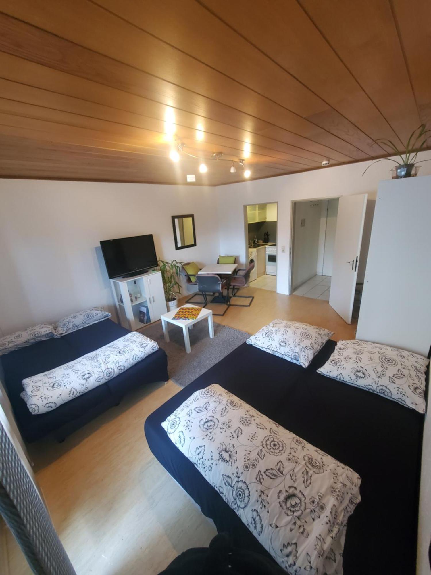 Einzimmerwohnungmit Grossem Balkon Mietersheim ภายนอก รูปภาพ